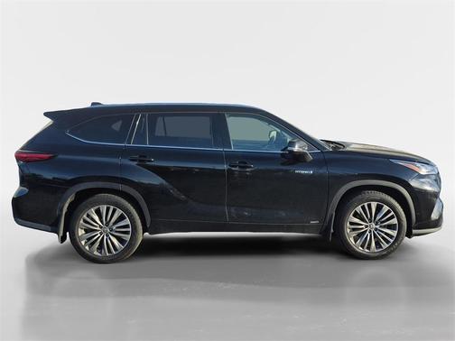 2021 Toyota Highlander Hybrid Platinum