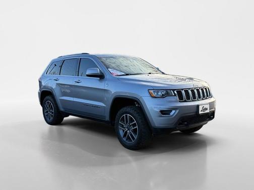 2020 Jeep Grand Cherokee Laredo