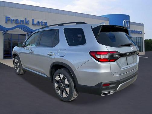 Silver Metallic 2026 Honda Pilot Touring
