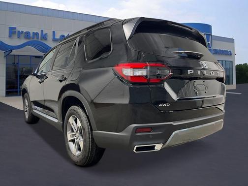 Crystal Black Pearl 2026 Honda Pilot EX-L