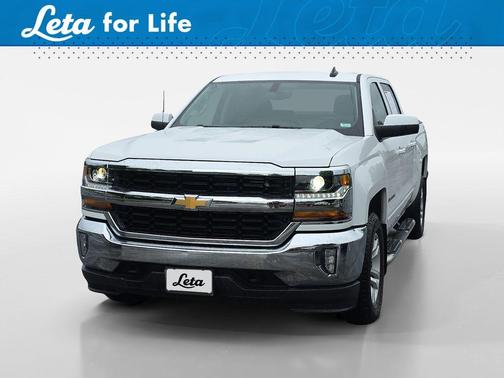 Summit White 2018 Chevrolet Silverado 1500 LT