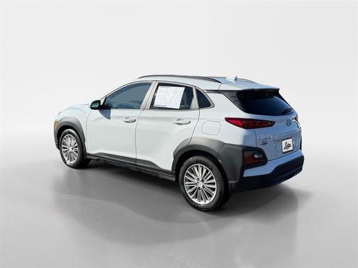 2021 Hyundai KONA SEL Plus