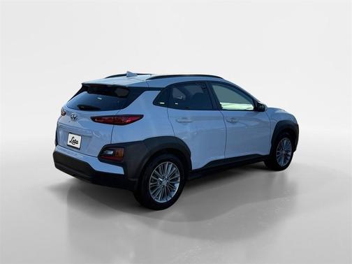 2021 Hyundai KONA SEL Plus