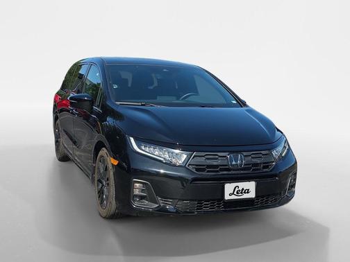 Crystal Black Pearl 2025 Honda Odyssey