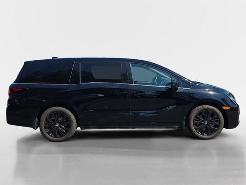 Crystal Black Pearl 2025 Honda Odyssey