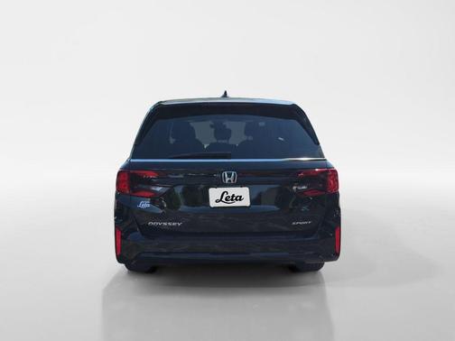 Crystal Black Pearl 2025 Honda Odyssey