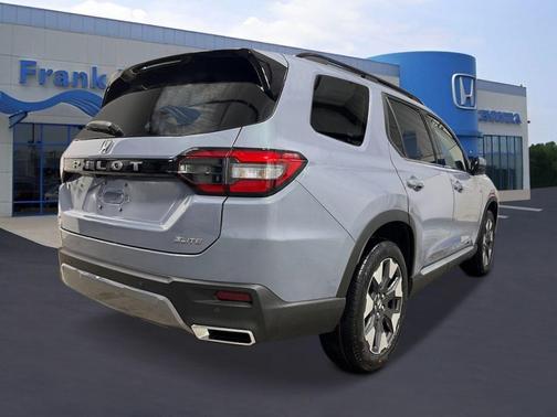 Gray Pearl 2026 Honda Pilot Elite