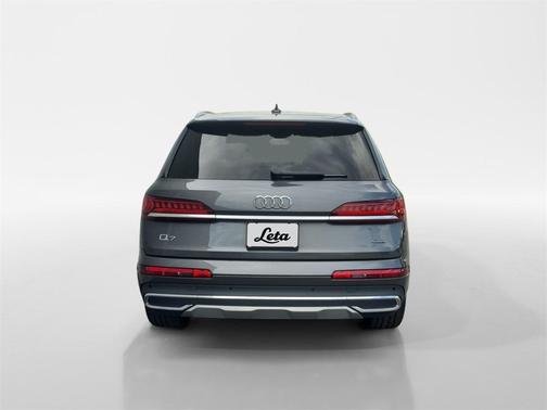 2024 Audi Q7 55 Premium Plus