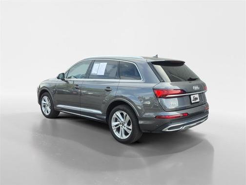 2024 Audi Q7 55 Premium Plus