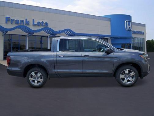 Modern Steel Metallic 2026 Honda Ridgeline RTL
