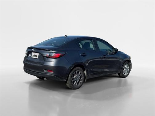 2019 Toyota Yaris Sedan LE