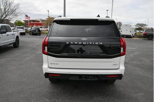 2025 Ford Expedition Max Active 4x4