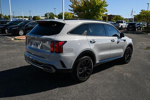 2022 Kia Sorento SX
