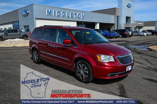 2016 Chrysler Town & Country Touring