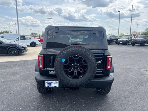 Shadow Black 2026 Ford Bronco Badlands