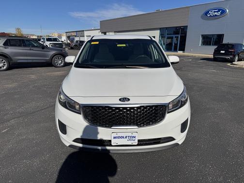 2016 Kia Sedona L