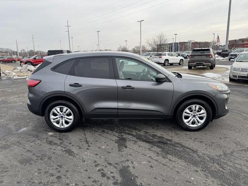 2022 Ford Escape S