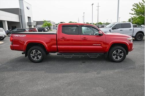 2017 Toyota Tacoma TRD Sport
