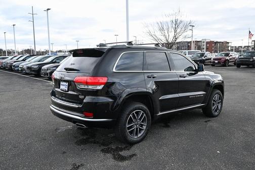 2018 Jeep Grand Cherokee Summit