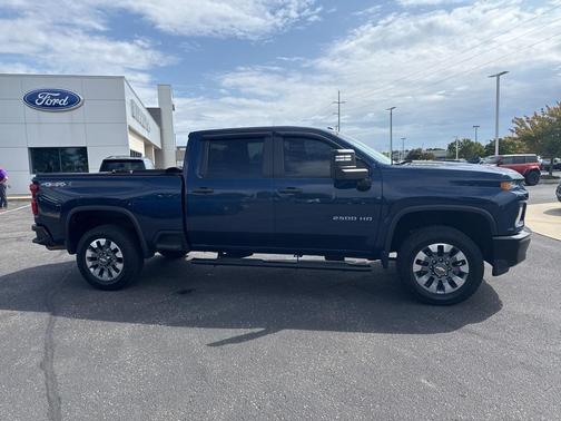 2023 Chevrolet Silverado 2500 Custom