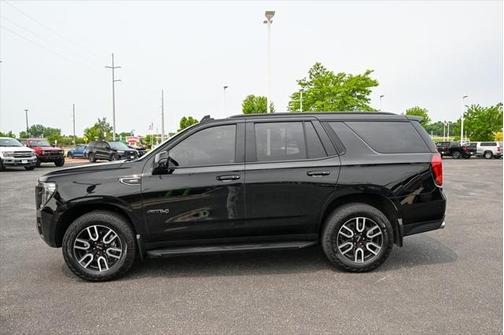 2024 GMC Yukon 4WD AT4