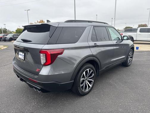 2021 Ford Explorer ST