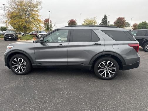 2021 Ford Explorer ST