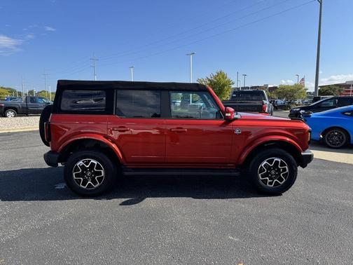 2022 Ford Bronco Outer Banks