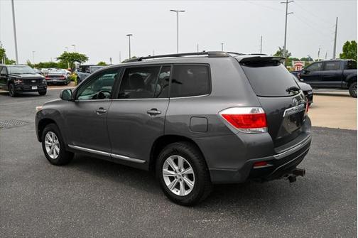 2011 Toyota Highlander SE