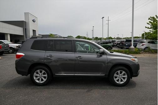 2011 Toyota Highlander SE