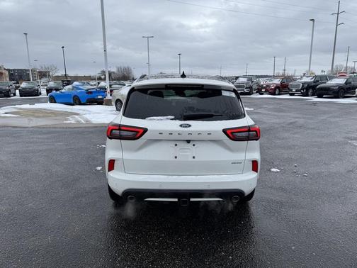 2026 Ford Escape ST-Line Elite