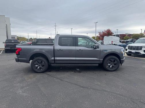 2025 Ford F-150 Lightning LARIAT