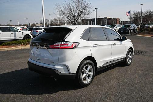 Oxford White 2020 Ford Edge SE