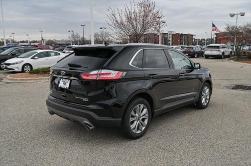 2019 Ford Edge Titanium
