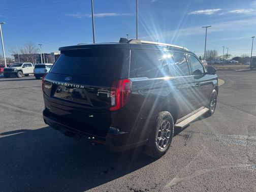 2025 Ford Expedition Active