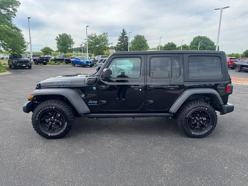 Black Clearcoat 2023 Jeep Wrangler 4xe Willys