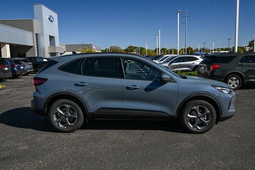 2026 Ford Escape ST-Line Select