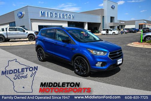 Lightning Blue Metallic 2019 Ford Escape SE