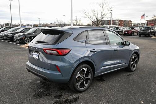 2023 Ford Escape ST-Line Elite