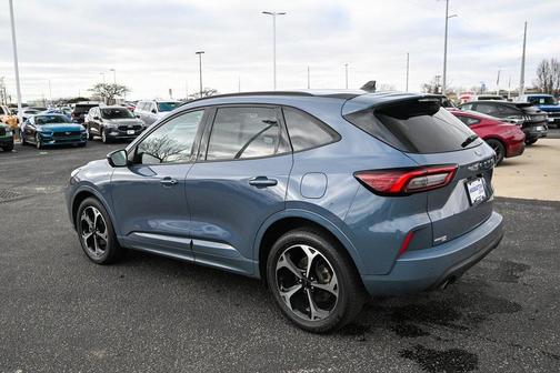 2023 Ford Escape ST-Line Elite