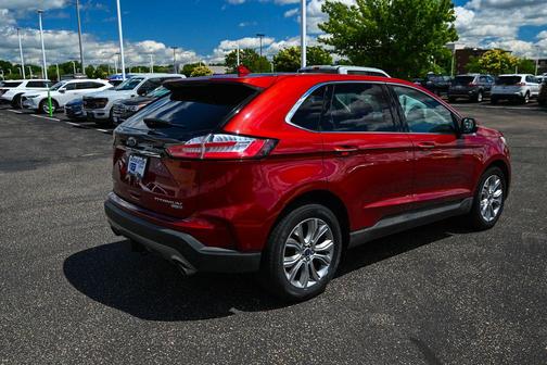 Ruby Red Metallic Tinted Clearcoat 2019 Ford Edge Titanium