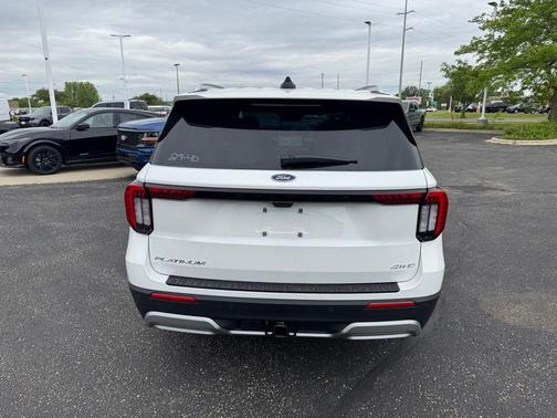 Star White Metallic Tri-Coat 2026 Ford Explorer Platinum