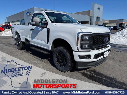 Oxford White 2025 Ford F-250 XLT Truck