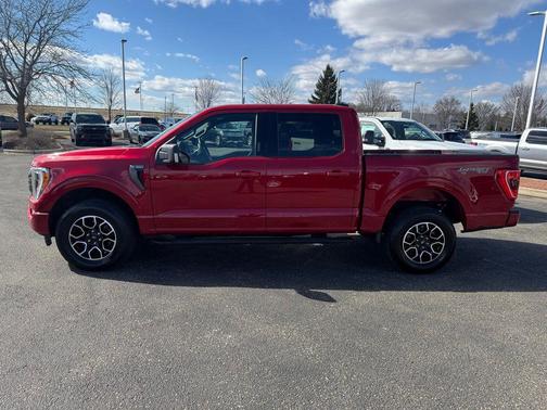 Rapid Red Metallic Tinted Clearcoat 2022 Ford F-150 XLT