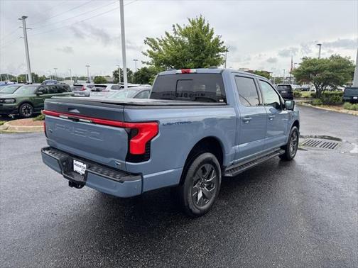 2023 Ford F-150 Lightning LARIAT