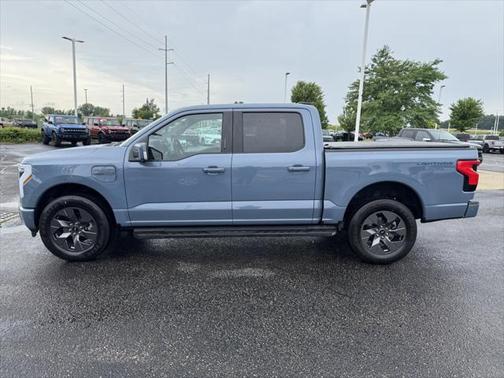 2023 Ford F-150 Lightning LARIAT
