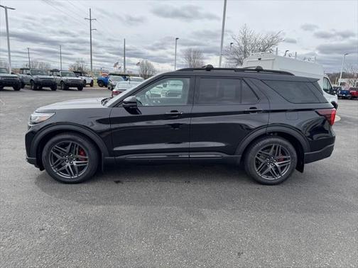 2025 Ford Explorer ST