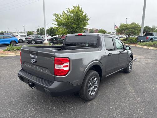 Carbonized Gray Metallic 2025 Ford Maverick XLT