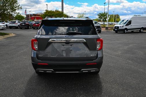 Carbonized Gray Metallic 2024 Ford Explorer XLT
