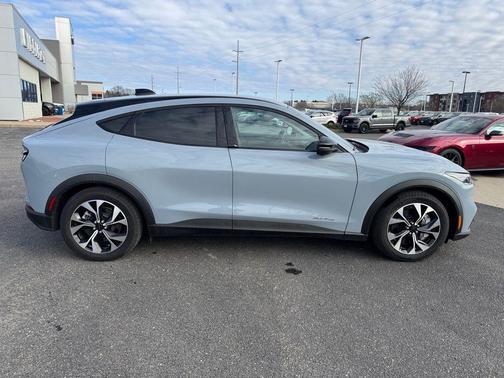 2025 Ford Mustang Mach-E Select